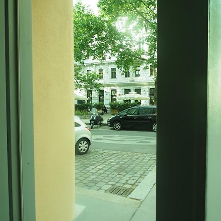 Naehe Naschmarkt Vienna Exterior photo